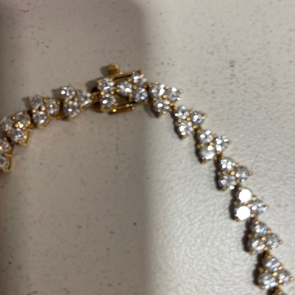 SOLD❤️❤️💙💙HOST PICK💙💙 Stunning diamond and sapphire show piece - Picture 3 of 10
